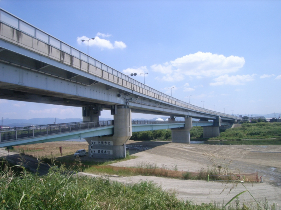 羽束師橋補修(その5)(その6)工事 写真1