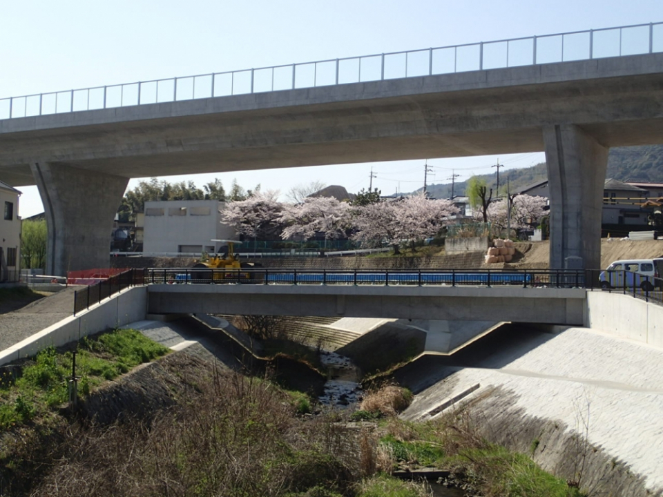 京都第二外環状道路下海印寺橋他1橋下部工事 写真1