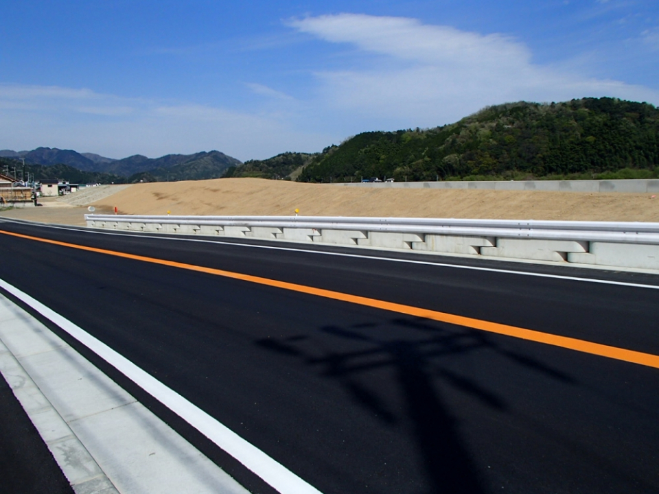 大川地区築堤護岸工事　写真2