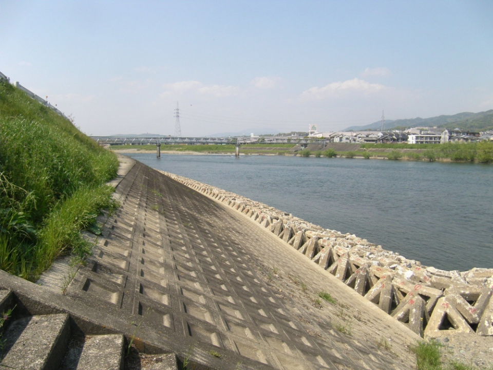 塔の島改修槇島地区河道掘削工事　写真2