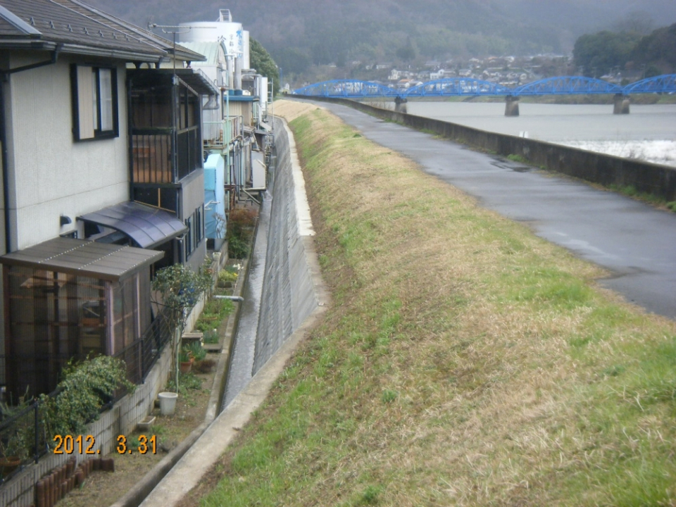 味方地区堤脚保護補修工事 写真2