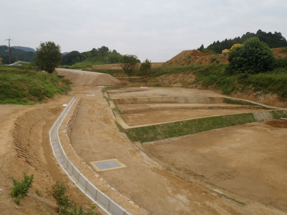 キトラ古墳周辺地区生活体験ゾーン調整池設置工事　写真2