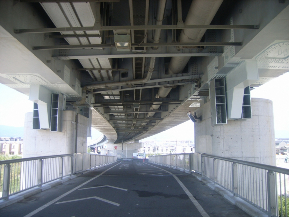 羽束師橋補修(その5)(その6)工事 写真3