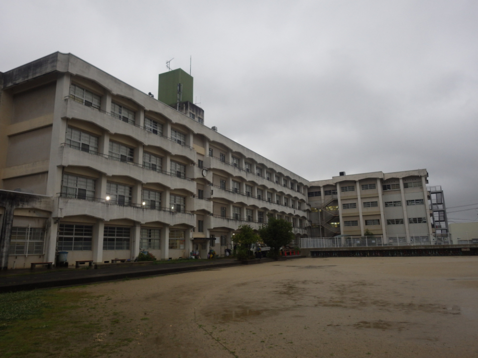 第二大山崎小学校外壁等改修工事 写真3