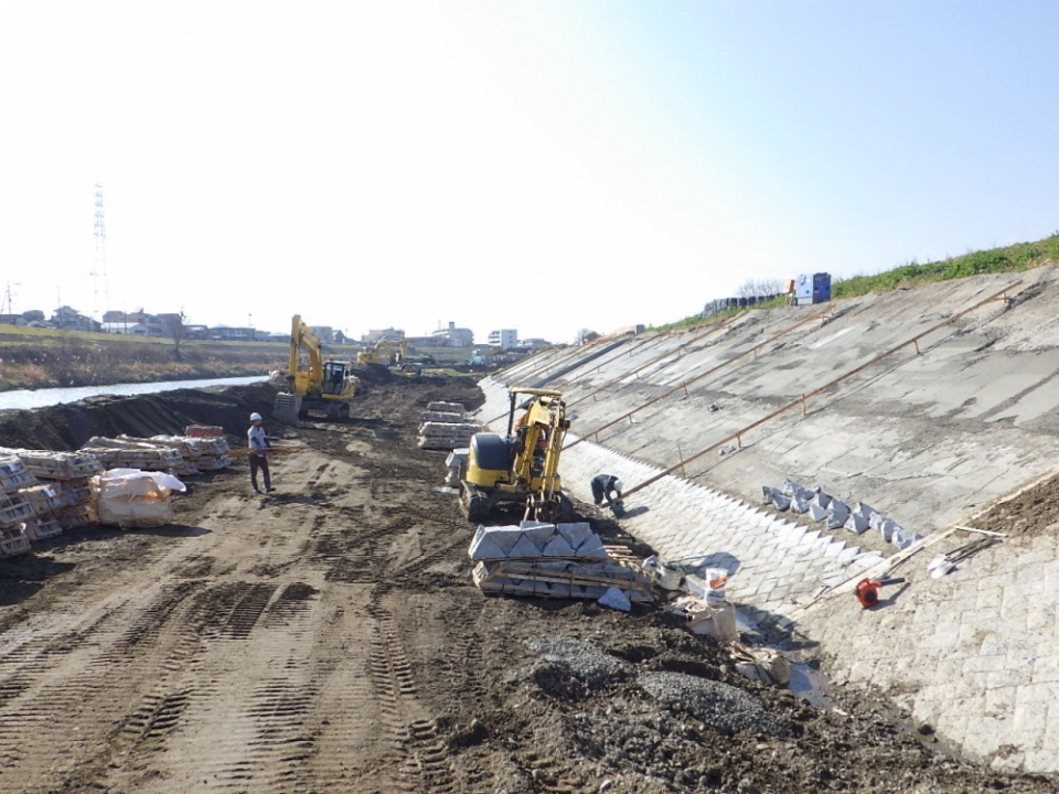 鴨川広域河川改修（経対・防安）工事　写真4