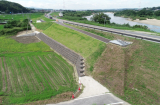 木津川祝園地区法覆護岸他工事 写真4