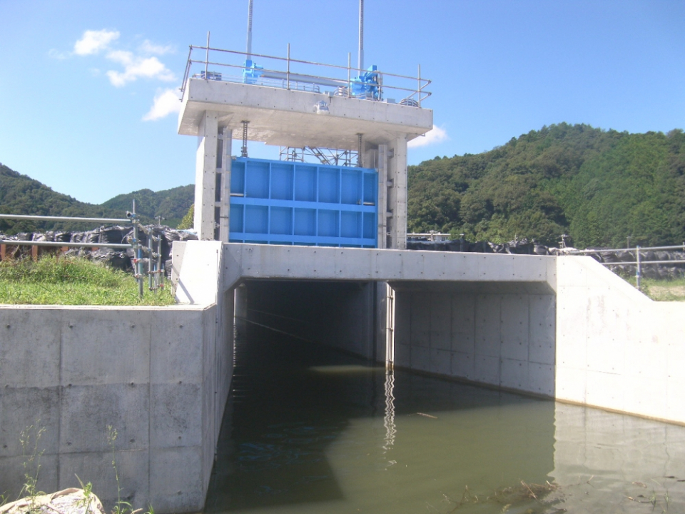 大川地区築堤護岸工事　写真5