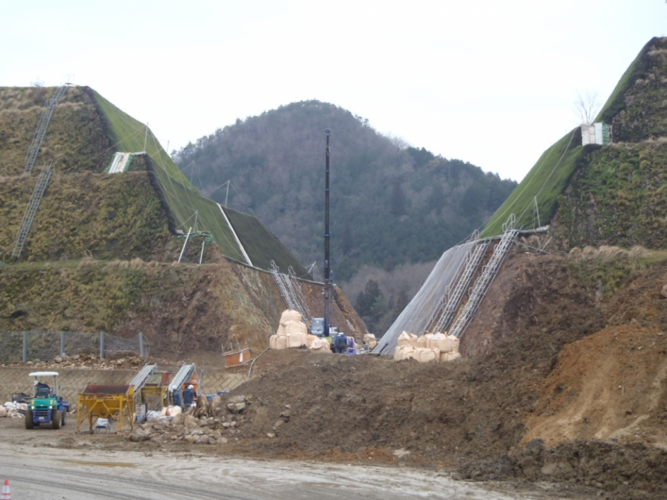 丹波綾部道路丹波IC須知地区他整備工事　写真5