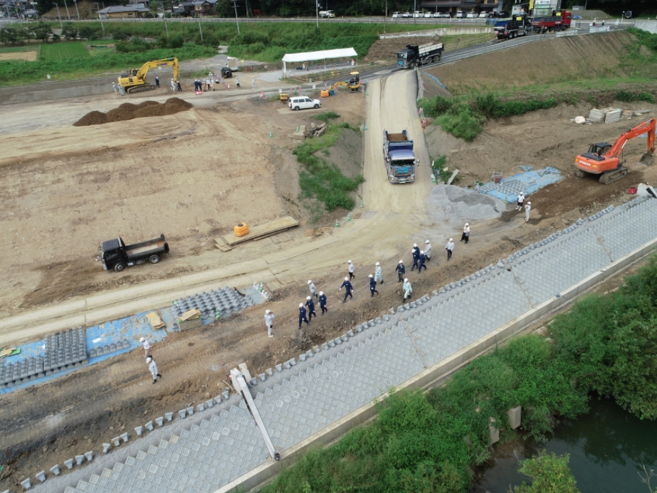 阿良須地区引谷川築堤工事 写真5