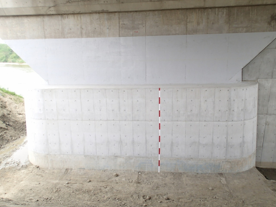 国道1号木津川大橋下部補強他工事 写真6