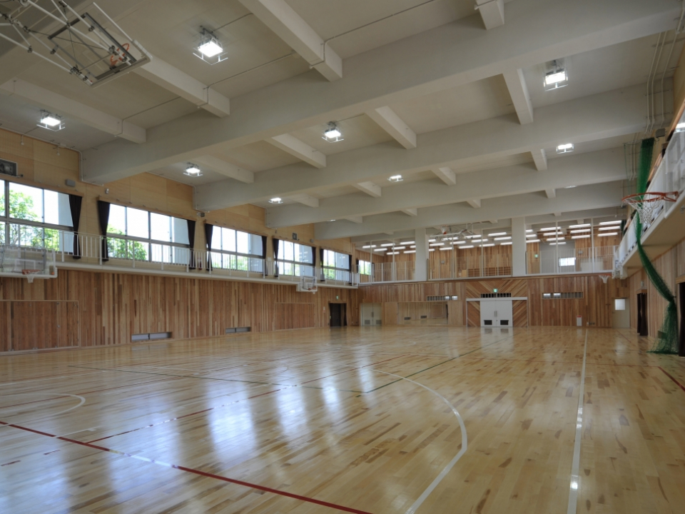 京都市立醍醐中学校体育館・テニスコート複合施設 写真6