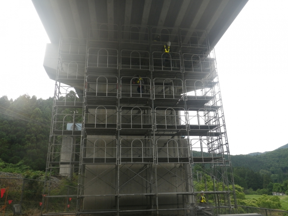 国道27号安栖里橋補強補修工事 | 長村組は総合建設業を通じ、京都から社会の発展に貢献する企業です