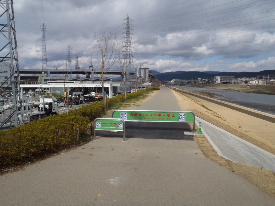 鴨川広域河川改修(防災・安全)工事 鴨川 京の川づくり工事 写真7