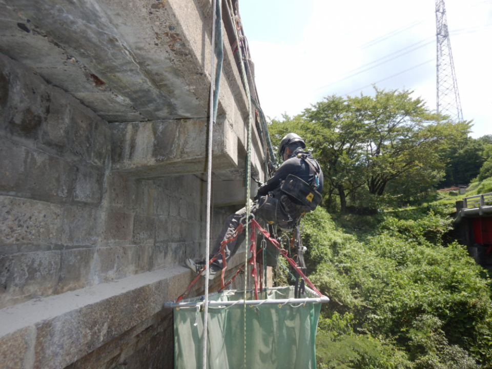 国道9号西大橋下部補強他工事 写真10