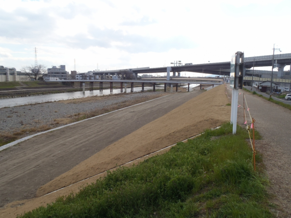 鴨川広域河川改修(防災・安全)工事 鴨川 京の川づくり工事 写真12